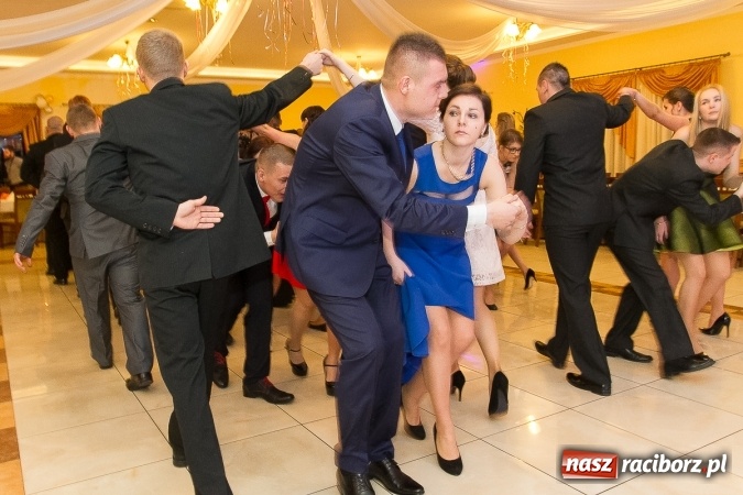 Zdjęcie w galerii na portalu naszraciborz.pl: Bal maturalny raciborskiej Budowlanki wiadomości z regionu