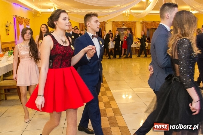 Zdjęcie w galerii na portalu naszraciborz.pl: Bal maturalny raciborskiej Budowlanki wiadomości z regionu