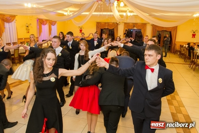 Zdjęcie w galerii na portalu naszraciborz.pl: Bal maturalny raciborskiej Budowlanki wiadomości z regionu
