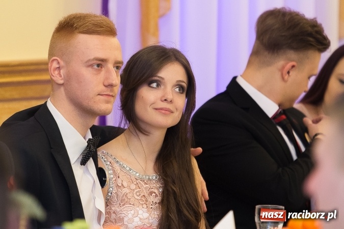 Zdjęcie w galerii na portalu naszraciborz.pl: Bal maturalny raciborskiej Budowlanki wiadomości z regionu