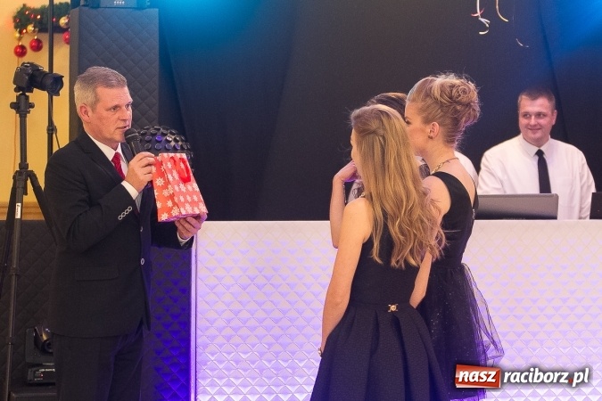 Zdjęcie w galerii na portalu naszraciborz.pl: Bal maturalny raciborskiej Budowlanki wiadomości z regionu