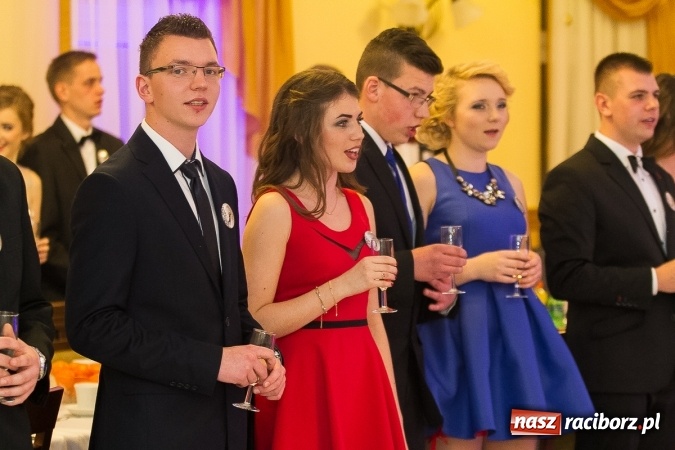 Zdjęcie w galerii na portalu naszraciborz.pl: Bal maturalny raciborskiej Budowlanki wiadomości z regionu