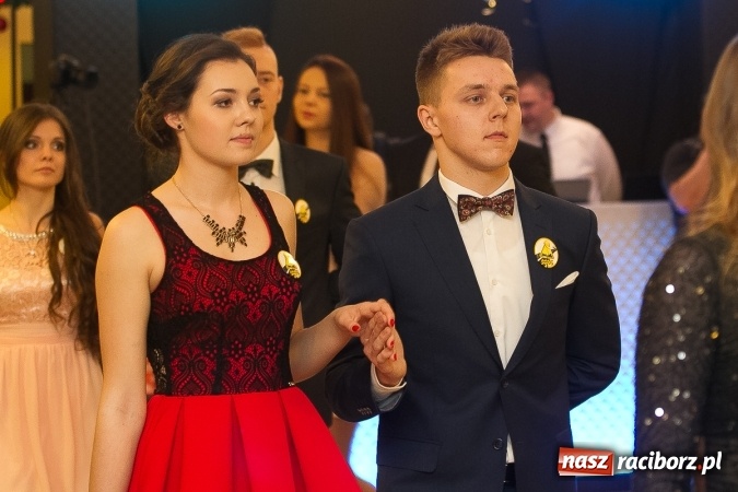Zdjęcie w galerii na portalu naszraciborz.pl: Bal maturalny raciborskiej Budowlanki wiadomości z regionu