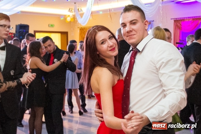 Zdjęcie w galerii na portalu naszraciborz.pl: Bal maturalny raciborskiej Budowlanki wiadomości z regionu