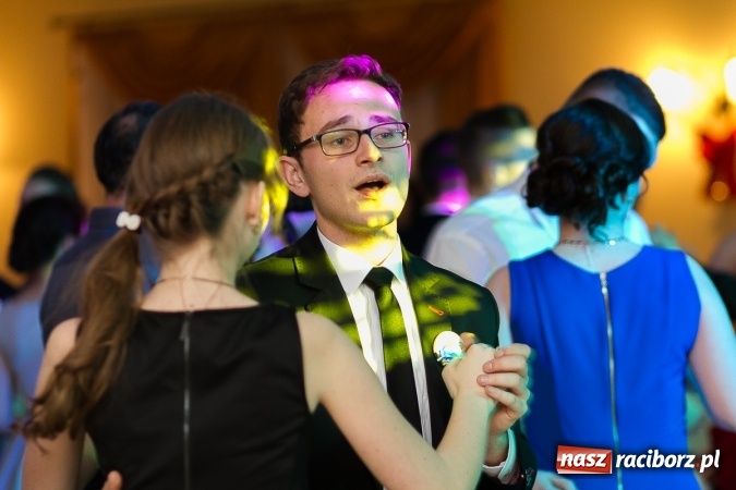 Zdjęcie w galerii na portalu naszraciborz.pl: Bal maturalny raciborskiej Budowlanki wiadomości z regionu