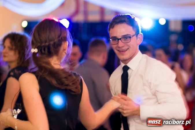 Zdjęcie w galerii na portalu naszraciborz.pl: Bal maturalny raciborskiej Budowlanki wiadomości z regionu