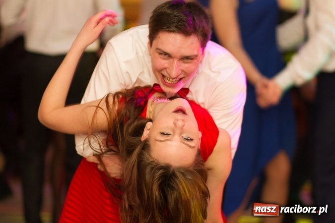 Zdjęcie w galerii na portalu naszraciborz.pl: Bal maturalny raciborskiej Budowlanki wiadomości z regionu