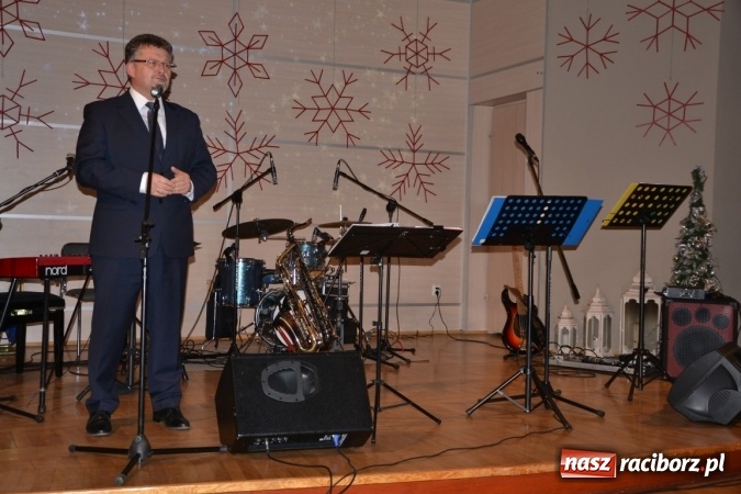 Zdjęcie w galerii na portalu naszraciborz.pl: Tworków. Słuchaj jazzu mały Jezu wiadomości z regionu