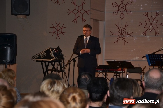 Zdjęcie w galerii na portalu naszraciborz.pl: Tworków. Słuchaj jazzu mały Jezu wiadomości z regionu