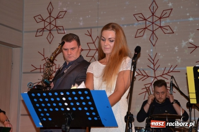 Zdjęcie w galerii na portalu naszraciborz.pl: Tworków. Słuchaj jazzu mały Jezu wiadomości z regionu