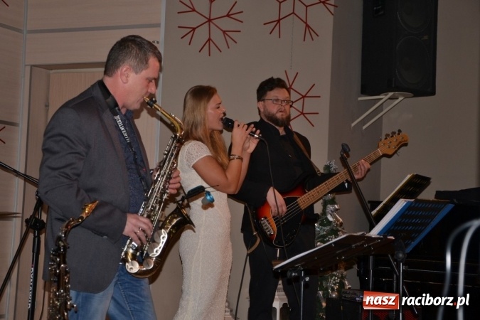 Zdjęcie w galerii na portalu naszraciborz.pl: Tworków. Słuchaj jazzu mały Jezu wiadomości z regionu