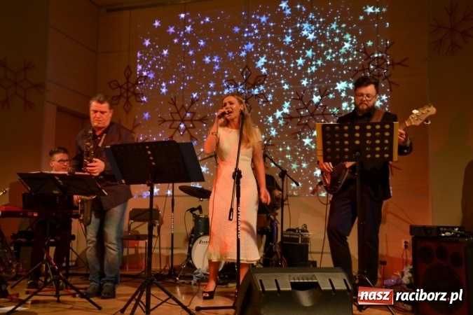 Zdjęcie w galerii na portalu naszraciborz.pl: Tworków. Słuchaj jazzu mały Jezu wiadomości z regionu