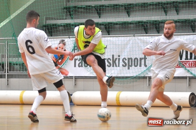 Zdjęcie w galerii na portalu naszraciborz.pl: HLPN: Komplet punktów dla Trzymej Ściana i Feniksa. Harpagany wygrały walkowerem wiadomości z regionu