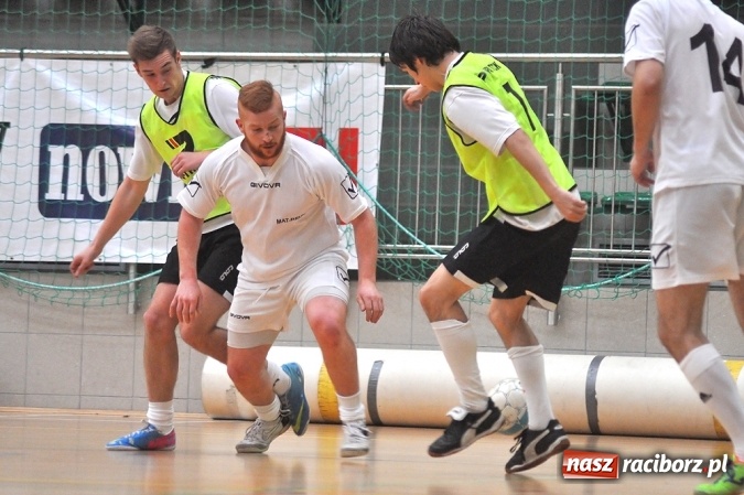 Zdjęcie w galerii na portalu naszraciborz.pl: HLPN: Komplet punktów dla Trzymej Ściana i Feniksa. Harpagany wygrały walkowerem wiadomości z regionu