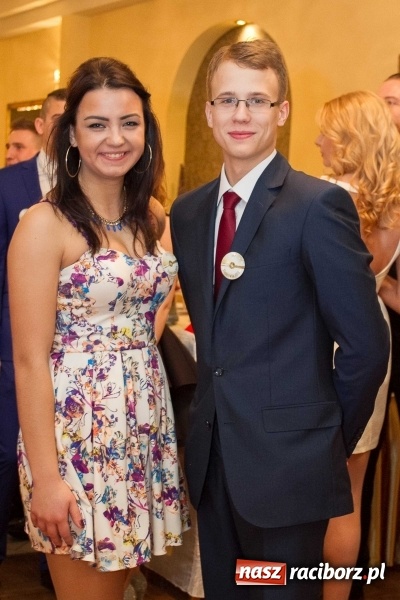 Zdjęcie w galerii na portalu naszraciborz.pl: Bal maturalny raciborskiego Ekonomika w Rogożanach FOTO i WIDEO wiadomości z regionu