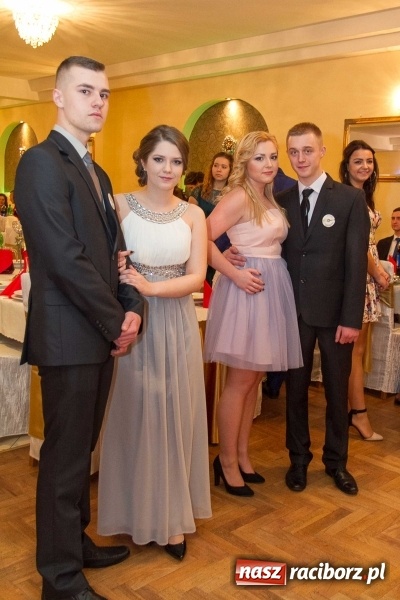 Zdjęcie w galerii na portalu naszraciborz.pl: Bal maturalny raciborskiego Ekonomika w Rogożanach FOTO i WIDEO wiadomości z regionu