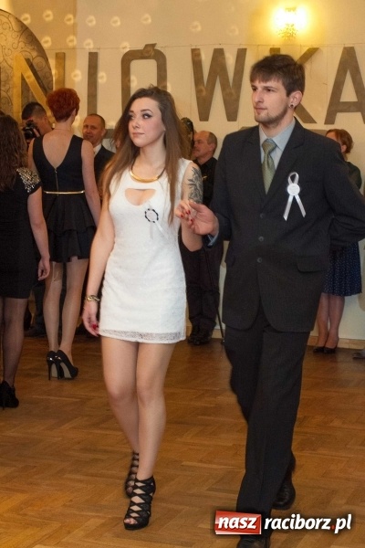 Zdjęcie w galerii na portalu naszraciborz.pl: Bal maturalny raciborskiego Ekonomika w Rogożanach FOTO i WIDEO wiadomości z regionu