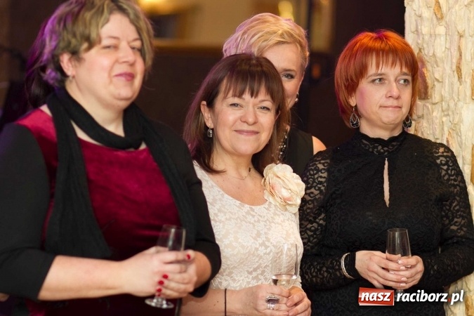 Zdjęcie w galerii na portalu naszraciborz.pl: Bal maturalny raciborskiego Ekonomika w Rogożanach FOTO i WIDEO wiadomości z regionu