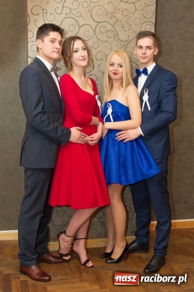 Zdjęcie w galerii na portalu naszraciborz.pl: Bal maturalny raciborskiego Ekonomika w Rogożanach FOTO i WIDEO wiadomości z regionu