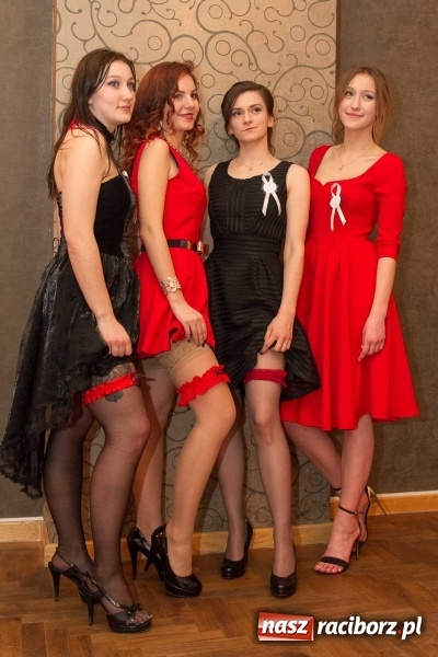 Zdjęcie w galerii na portalu naszraciborz.pl: Bal maturalny raciborskiego Ekonomika w Rogożanach FOTO i WIDEO wiadomości z regionu