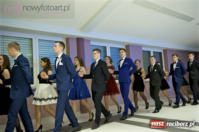 Zdjęcie w galerii na portalu naszraciborz.pl: Szalona studniówka II LO im. Adama Mickiewicza - fotoreportaż z całej imprezy wiadomości z regionu