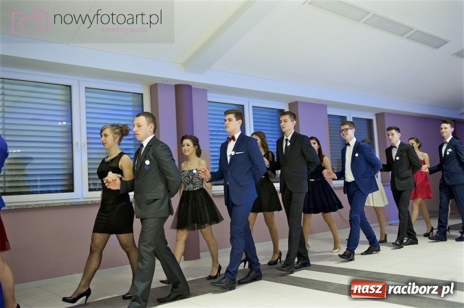 Zdjęcie w galerii na portalu naszraciborz.pl: Szalona studniówka II LO im. Adama Mickiewicza - fotoreportaż z całej imprezy wiadomości z regionu