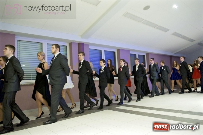 Zdjęcie w galerii na portalu naszraciborz.pl: Szalona studniówka II LO im. Adama Mickiewicza - fotoreportaż z całej imprezy wiadomości z regionu