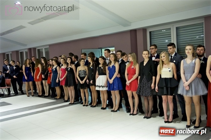 Zdjęcie w galerii na portalu naszraciborz.pl: Szalona studniówka II LO im. Adama Mickiewicza - fotoreportaż z całej imprezy wiadomości z regionu