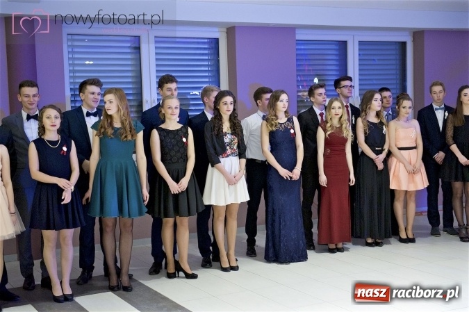 Zdjęcie w galerii na portalu naszraciborz.pl: Szalona studniówka II LO im. Adama Mickiewicza - fotoreportaż z całej imprezy wiadomości z regionu