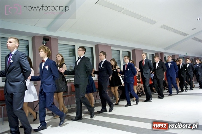 Zdjęcie w galerii na portalu naszraciborz.pl: Szalona studniówka II LO im. Adama Mickiewicza - fotoreportaż z całej imprezy wiadomości z regionu