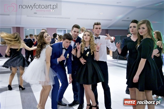 Zdjęcie w galerii na portalu naszraciborz.pl: Szalona studniówka II LO im. Adama Mickiewicza - fotoreportaż z całej imprezy wiadomości z regionu