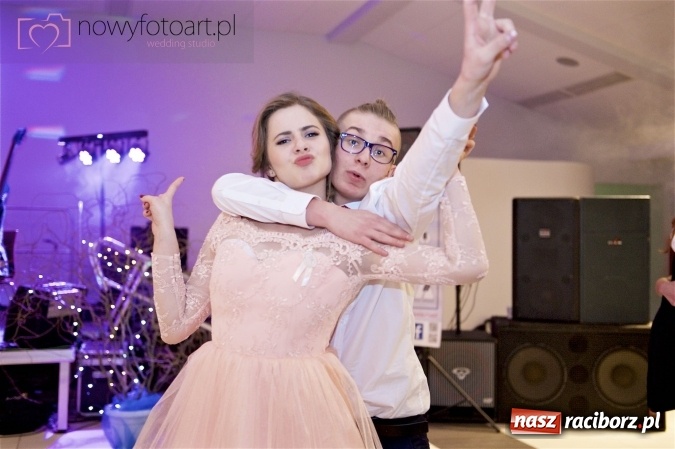 Zdjęcie w galerii na portalu naszraciborz.pl: Szalona studniówka II LO im. Adama Mickiewicza - fotoreportaż z całej imprezy wiadomości z regionu