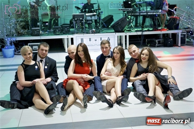 Zdjęcie w galerii na portalu naszraciborz.pl: Szalona studniówka II LO im. Adama Mickiewicza - fotoreportaż z całej imprezy wiadomości z regionu