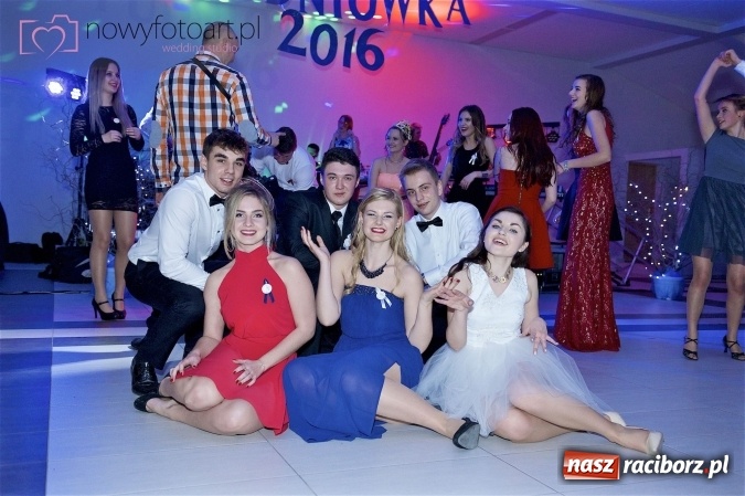 Zdjęcie w galerii na portalu naszraciborz.pl: Szalona studniówka II LO im. Adama Mickiewicza - fotoreportaż z całej imprezy wiadomości z regionu