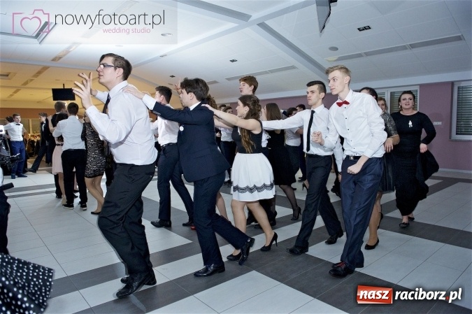 Zdjęcie w galerii na portalu naszraciborz.pl: Szalona studniówka II LO im. Adama Mickiewicza - fotoreportaż z całej imprezy wiadomości z regionu