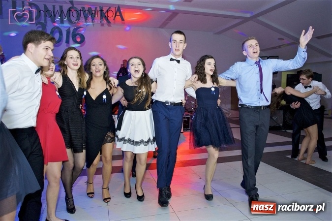 Zdjęcie w galerii na portalu naszraciborz.pl: Szalona studniówka II LO im. Adama Mickiewicza - fotoreportaż z całej imprezy wiadomości z regionu