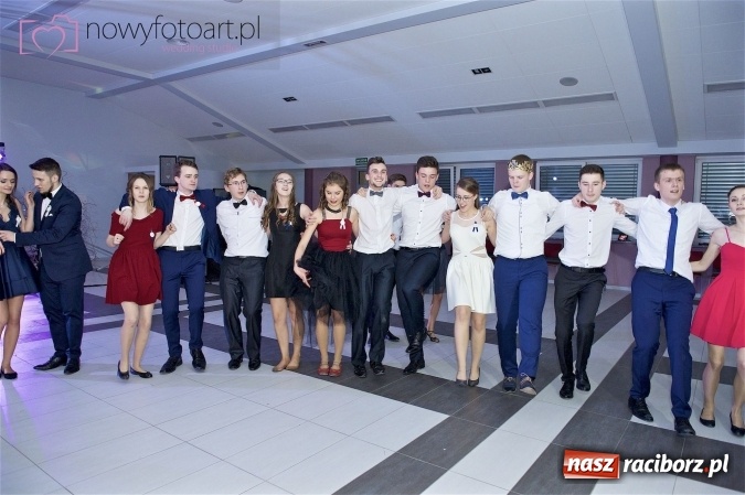 Zdjęcie w galerii na portalu naszraciborz.pl: Szalona studniówka II LO im. Adama Mickiewicza - fotoreportaż z całej imprezy wiadomości z regionu