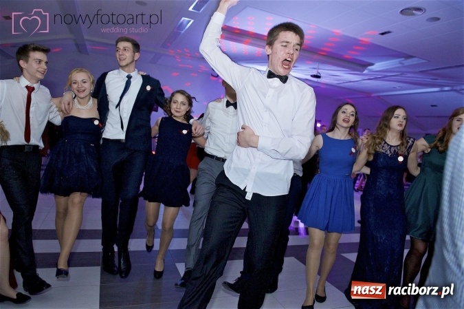 Zdjęcie w galerii na portalu naszraciborz.pl: Szalona studniówka II LO im. Adama Mickiewicza - fotoreportaż z całej imprezy wiadomości z regionu