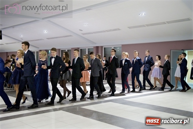 Zdjęcie w galerii na portalu naszraciborz.pl: Szalona studniówka II LO im. Adama Mickiewicza - fotoreportaż z całej imprezy wiadomości z regionu