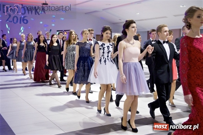 Zdjęcie w galerii na portalu naszraciborz.pl: Szalona studniówka II LO im. Adama Mickiewicza - fotoreportaż z całej imprezy wiadomości z regionu