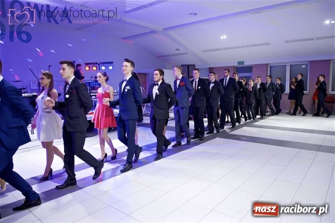 Zdjęcie w galerii na portalu naszraciborz.pl: Szalona studniówka II LO im. Adama Mickiewicza - fotoreportaż z całej imprezy wiadomości z regionu