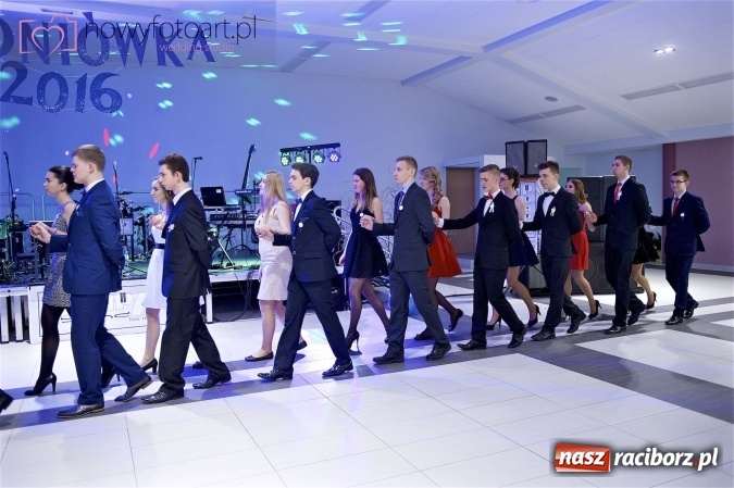 Zdjęcie w galerii na portalu naszraciborz.pl: Szalona studniówka II LO im. Adama Mickiewicza - fotoreportaż z całej imprezy wiadomości z regionu