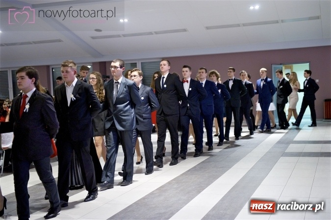 Zdjęcie w galerii na portalu naszraciborz.pl: Szalona studniówka II LO im. Adama Mickiewicza - fotoreportaż z całej imprezy wiadomości z regionu