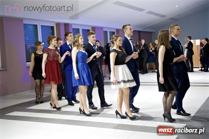 Zdjęcie w galerii na portalu naszraciborz.pl: Szalona studniówka II LO im. Adama Mickiewicza - fotoreportaż z całej imprezy wiadomości z regionu