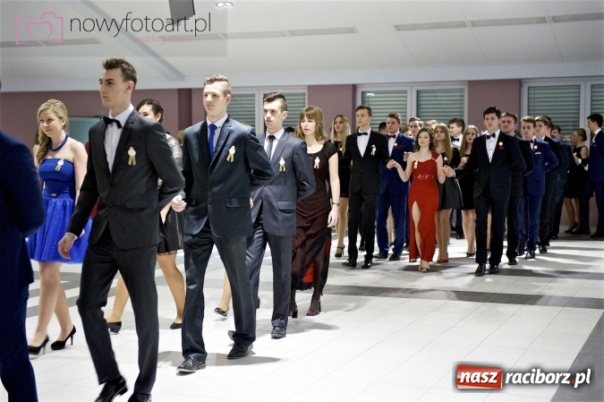 Zdjęcie w galerii na portalu naszraciborz.pl: Szalona studniówka II LO im. Adama Mickiewicza - fotoreportaż z całej imprezy wiadomości z regionu