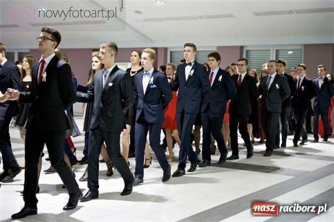 Zdjęcie w galerii na portalu naszraciborz.pl: Szalona studniówka II LO im. Adama Mickiewicza - fotoreportaż z całej imprezy wiadomości z regionu