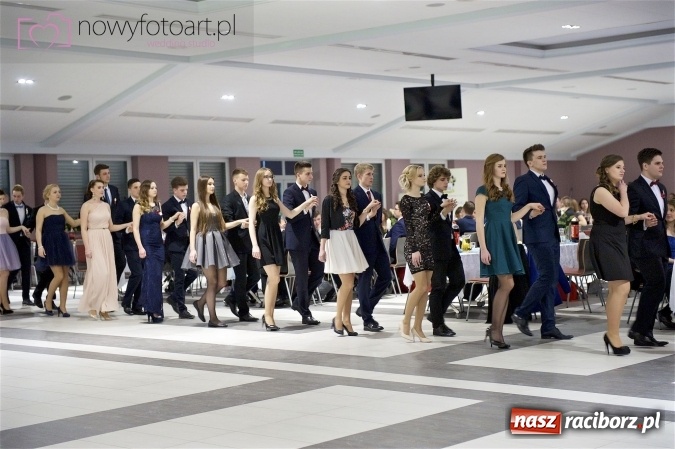 Zdjęcie w galerii na portalu naszraciborz.pl: Szalona studniówka II LO im. Adama Mickiewicza - fotoreportaż z całej imprezy wiadomości z regionu