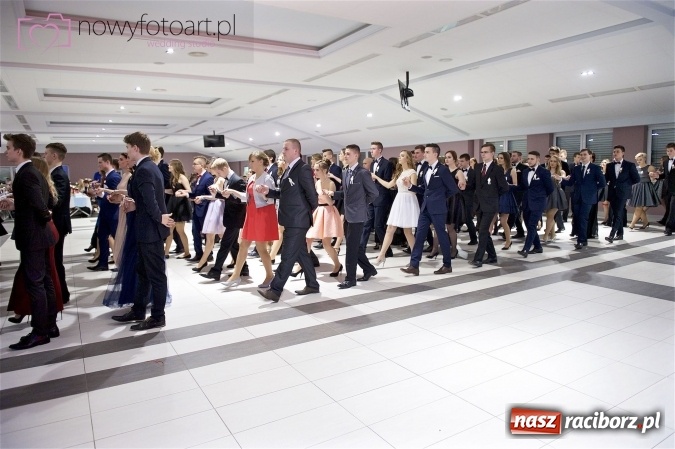 Zdjęcie w galerii na portalu naszraciborz.pl: Szalona studniówka II LO im. Adama Mickiewicza - fotoreportaż z całej imprezy wiadomości z regionu