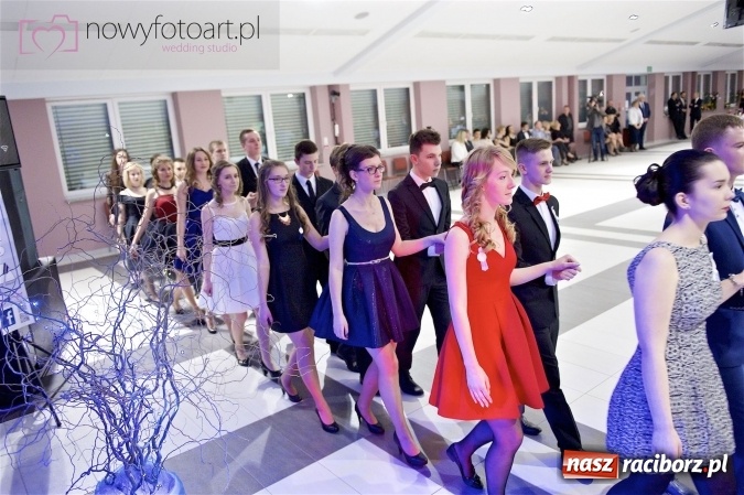 Zdjęcie w galerii na portalu naszraciborz.pl: Szalona studniówka II LO im. Adama Mickiewicza - fotoreportaż z całej imprezy wiadomości z regionu