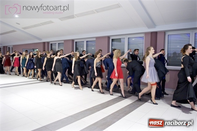 Zdjęcie w galerii na portalu naszraciborz.pl: Szalona studniówka II LO im. Adama Mickiewicza - fotoreportaż z całej imprezy wiadomości z regionu